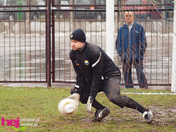 Powrót legendy! Bogusław Wyparło oficjalnie w Stali Mielec!