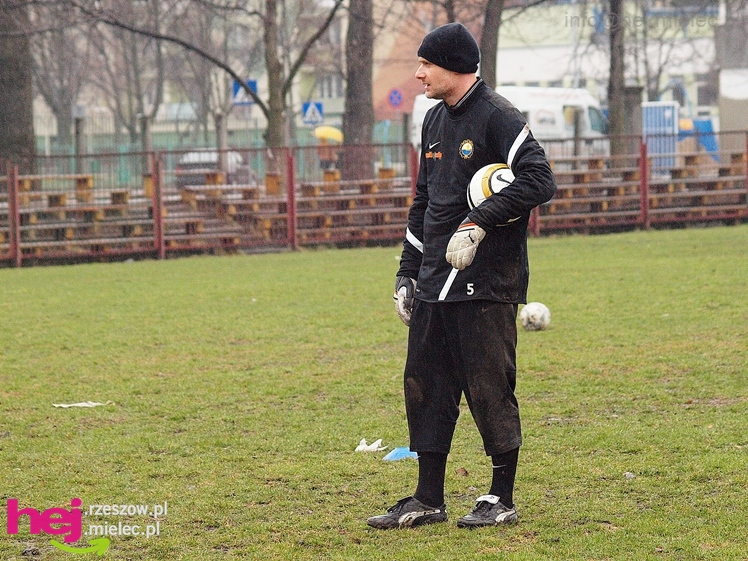 Powrót legendy! Bogusław Wyparło oficjalnie w Stali Mielec!