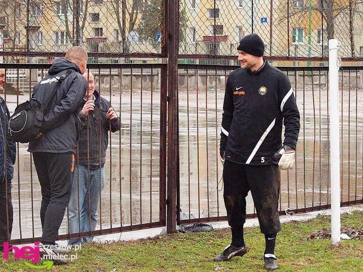 Powrót legendy! Bogusław Wyparło oficjalnie w Stali Mielec!