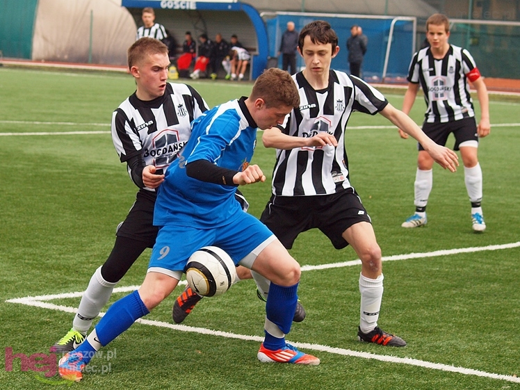Juniorzy młodsi walczyli z Sandecją Nowy Sącz