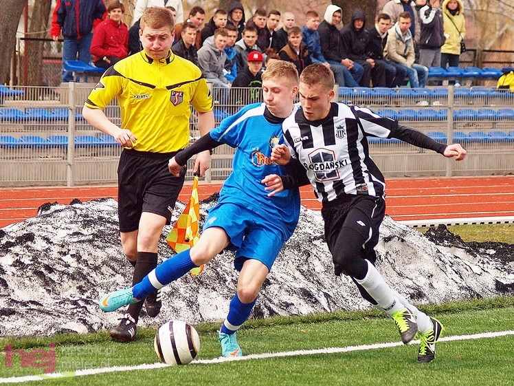 Juniorzy młodsi walczyli z Sandecją Nowy Sącz