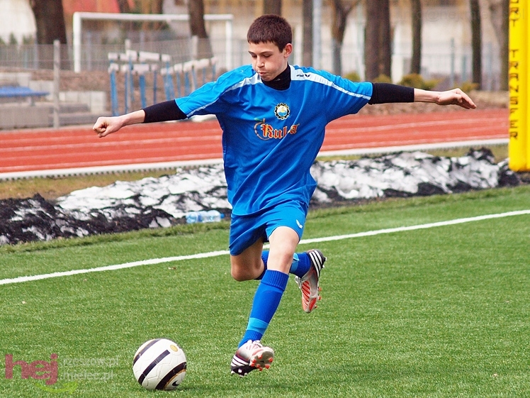 Juniorzy młodsi walczyli z Sandecją Nowy Sącz