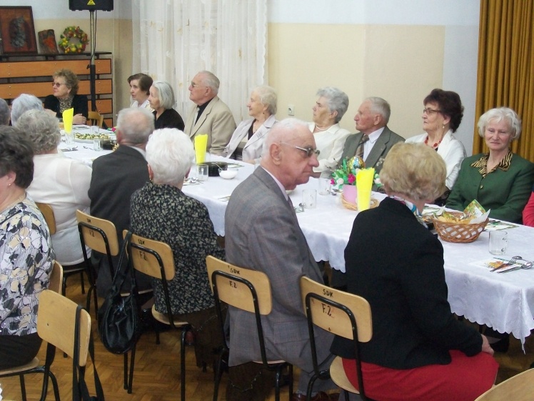 Kluby seniora organizują poświąteczne spotkania przy ?święconce?
