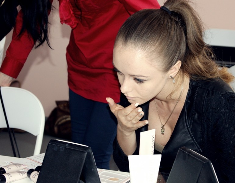 Modelki MFW na warsztatach kosmetycznych Mary Kay