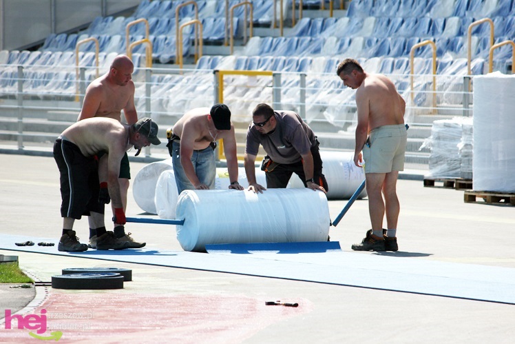 Na stadionie miejskim ruszyły prace przy bieżni