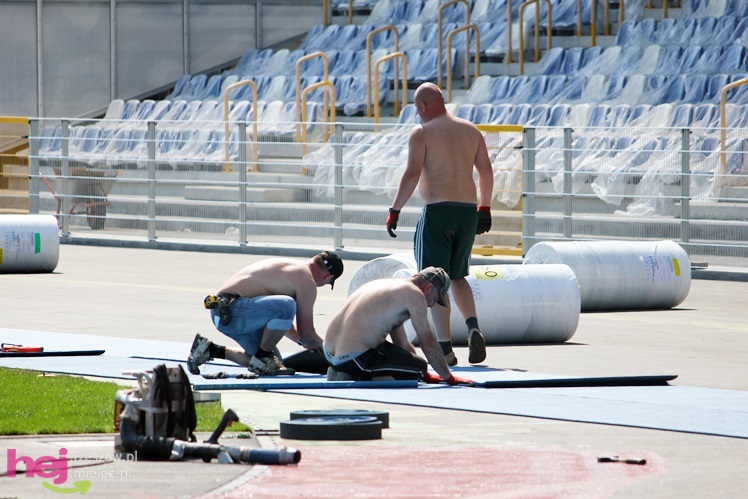 Na stadionie miejskim ruszyły prace przy bieżni