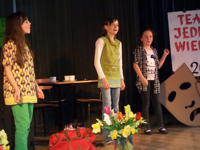 Po raz szesnasty  ?Teatr Jednego Wiersza? gromadził dzieci w SDK