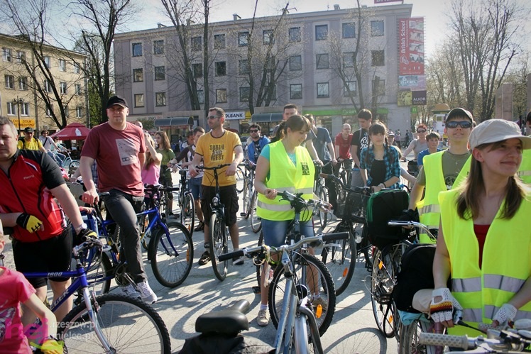 Pierwsza w 2013 Masa Krytyczna pojechała ulicami Mielca