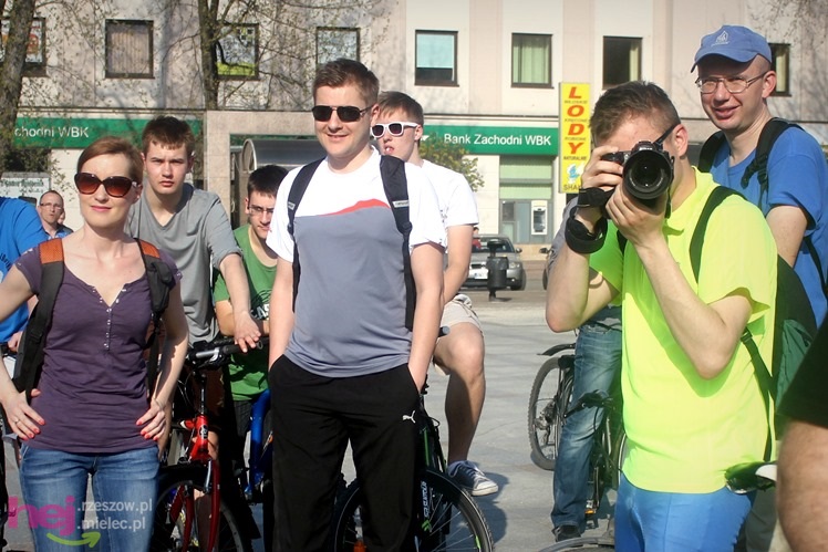 Pierwsza w 2013 Masa Krytyczna pojechała ulicami Mielca