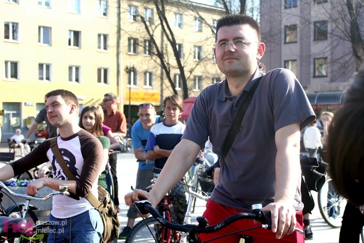 Pierwsza w 2013 Masa Krytyczna pojechała ulicami Mielca