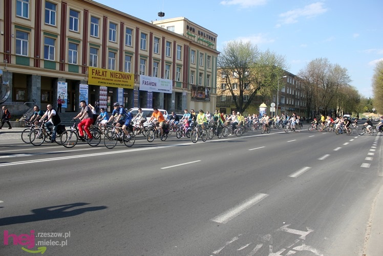 Pierwsza w 2013 Masa Krytyczna pojechała ulicami Mielca