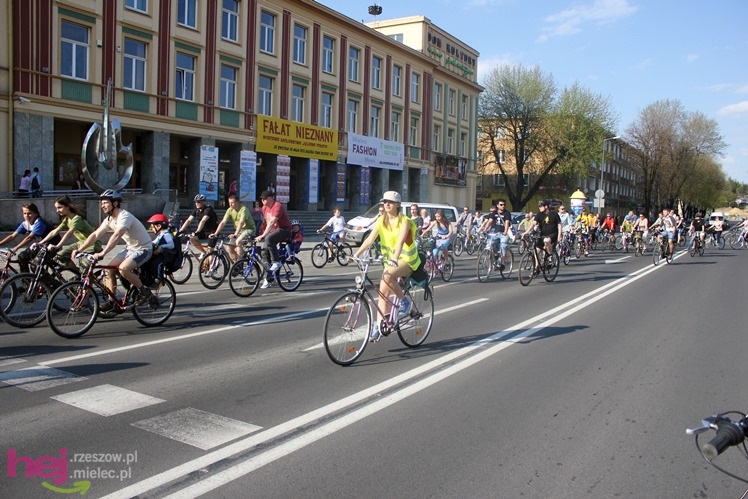 Pierwsza w 2013 Masa Krytyczna pojechała ulicami Mielca