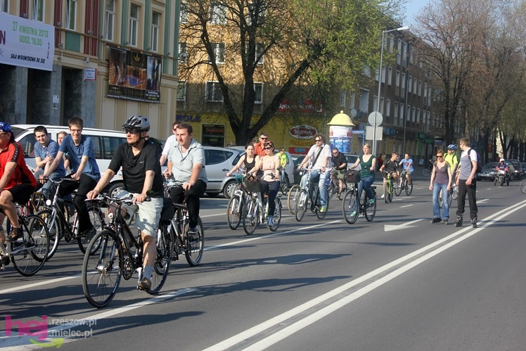 Pierwsza w 2013 Masa Krytyczna pojechała ulicami Mielca