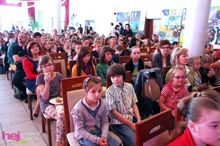 Świeże mleko i owoce - kosmiczny duet w naszej szkole. Projekt podsumowany