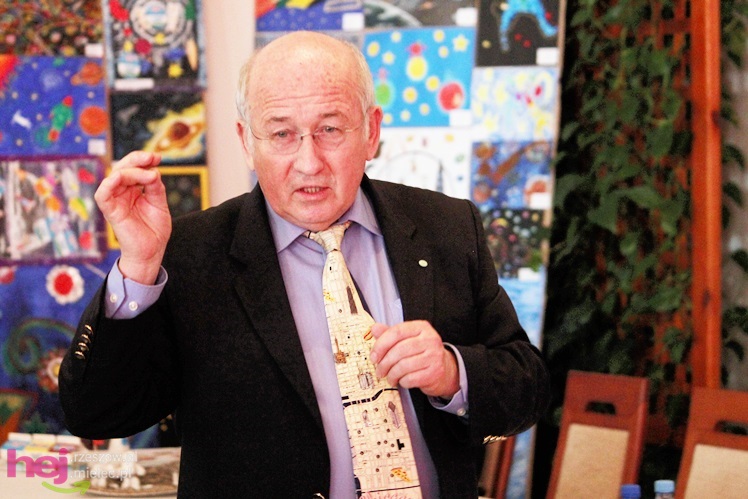 Świeże mleko i owoce - kosmiczny duet w naszej szkole. Projekt podsumowany