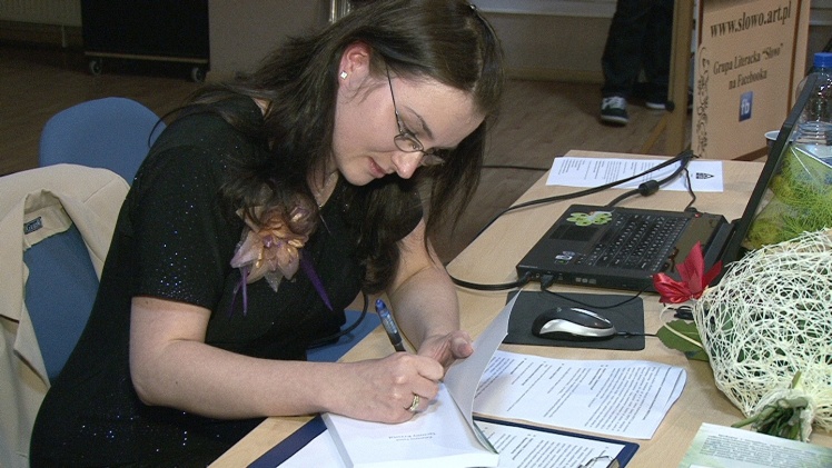 Multimedialna promocja ?Tęczowego kryształu?