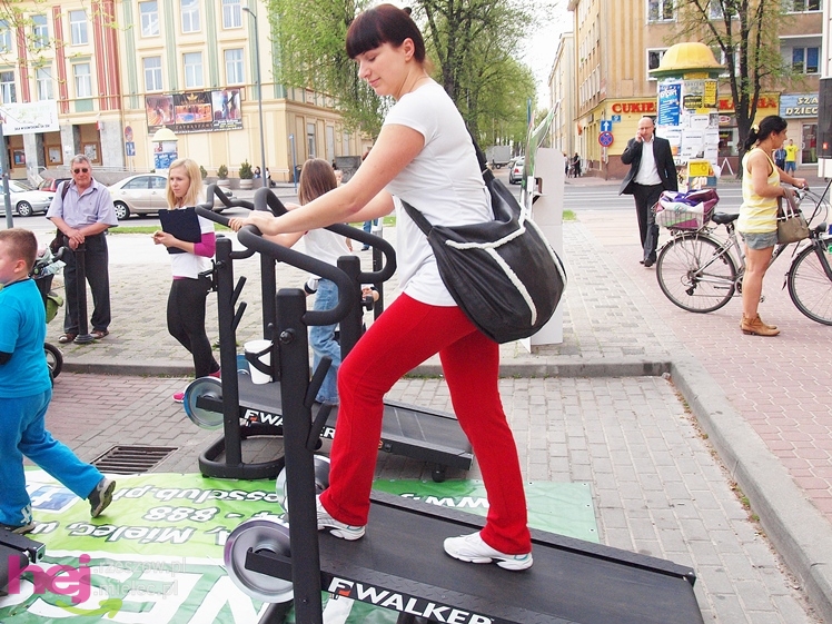 Zabawa z JOY Fitness Club na Placu Armii Krajowej