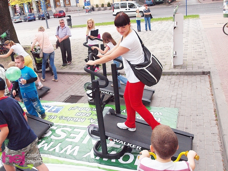 Zabawa z JOY Fitness Club na Placu Armii Krajowej