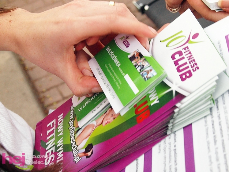 Zabawa z JOY Fitness Club na Placu Armii Krajowej