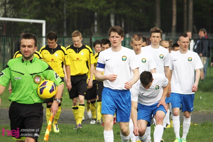 Zwycięski marsz piłkarzy Stali Mielec! Zwycięstwo w hicie kolejki!