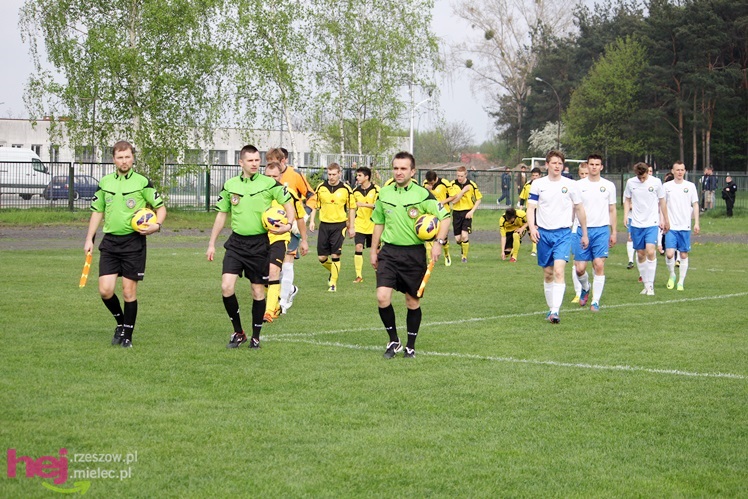 Zwycięski marsz piłkarzy Stali Mielec! Zwycięstwo w hicie kolejki!