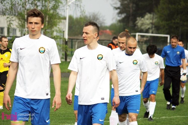 Zwycięski marsz piłkarzy Stali Mielec! Zwycięstwo w hicie kolejki!