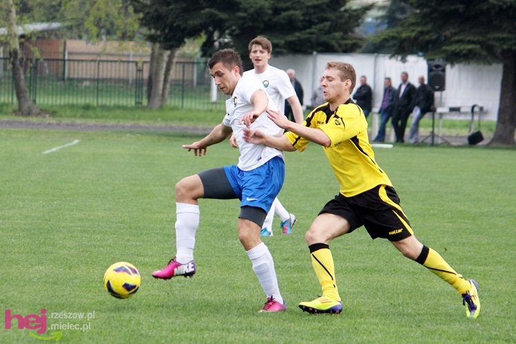 Zwycięski marsz piłkarzy Stali Mielec! Zwycięstwo w hicie kolejki!