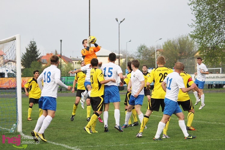 Zwycięski marsz piłkarzy Stali Mielec! Zwycięstwo w hicie kolejki!