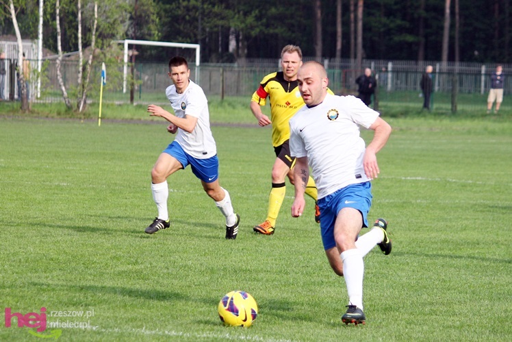 Zwycięski marsz piłkarzy Stali Mielec! Zwycięstwo w hicie kolejki!