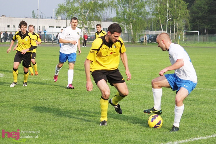 Zwycięski marsz piłkarzy Stali Mielec! Zwycięstwo w hicie kolejki!