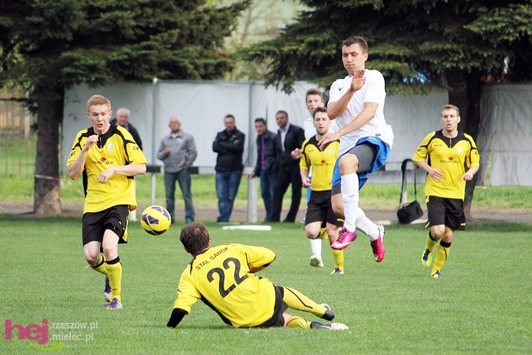 Zwycięski marsz piłkarzy Stali Mielec! Zwycięstwo w hicie kolejki!