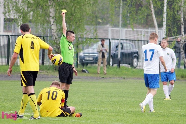 Zwycięski marsz piłkarzy Stali Mielec! Zwycięstwo w hicie kolejki!