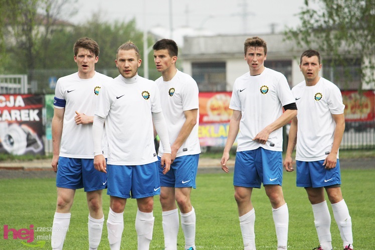 Zwycięski marsz piłkarzy Stali Mielec! Zwycięstwo w hicie kolejki!