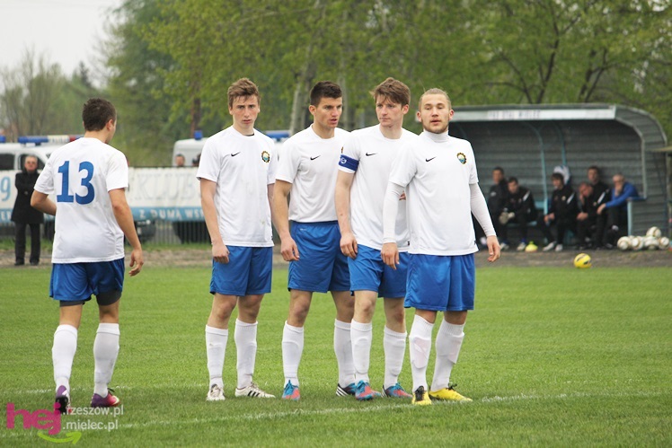 Zwycięski marsz piłkarzy Stali Mielec! Zwycięstwo w hicie kolejki!