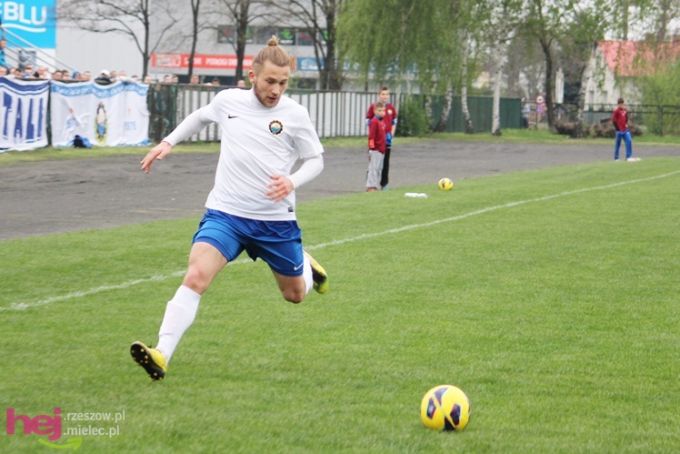 Zwycięski marsz piłkarzy Stali Mielec! Zwycięstwo w hicie kolejki!