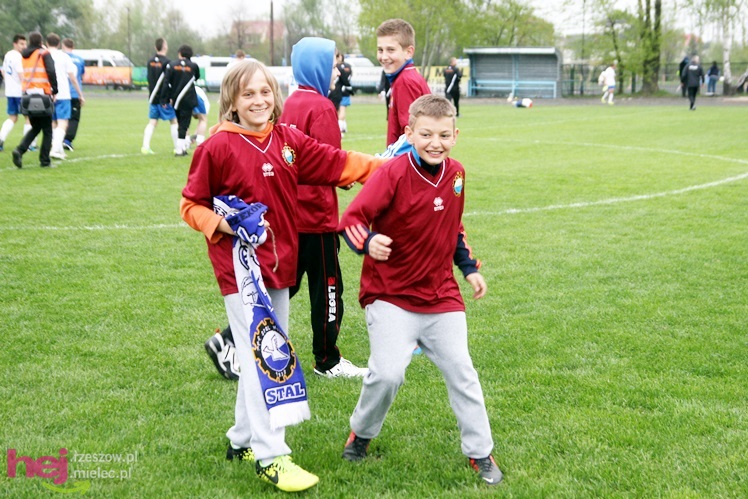 Zwycięski marsz piłkarzy Stali Mielec! Zwycięstwo w hicie kolejki!