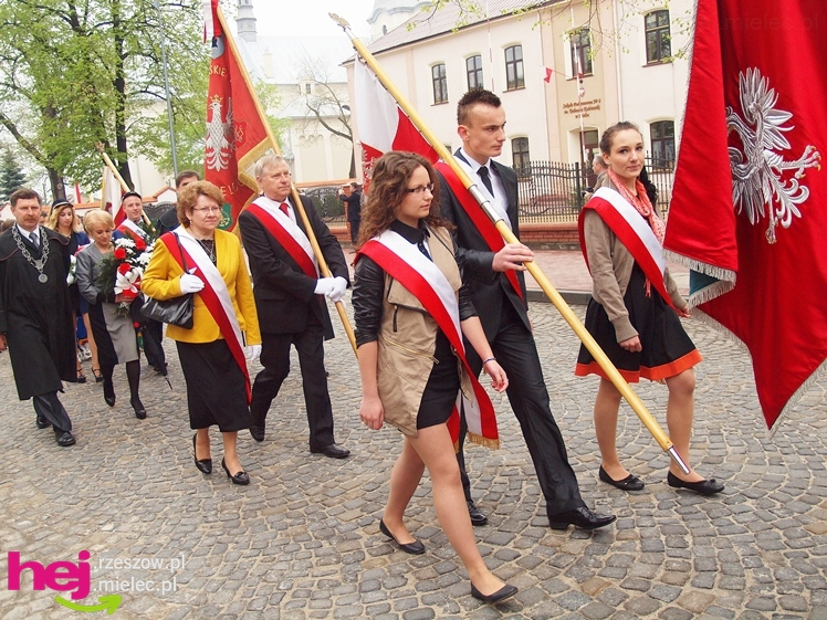 Mieleckie święto3 Maja obchodzone jak co roku. Msza, przemarsz, uroczystość pod pomnikiem