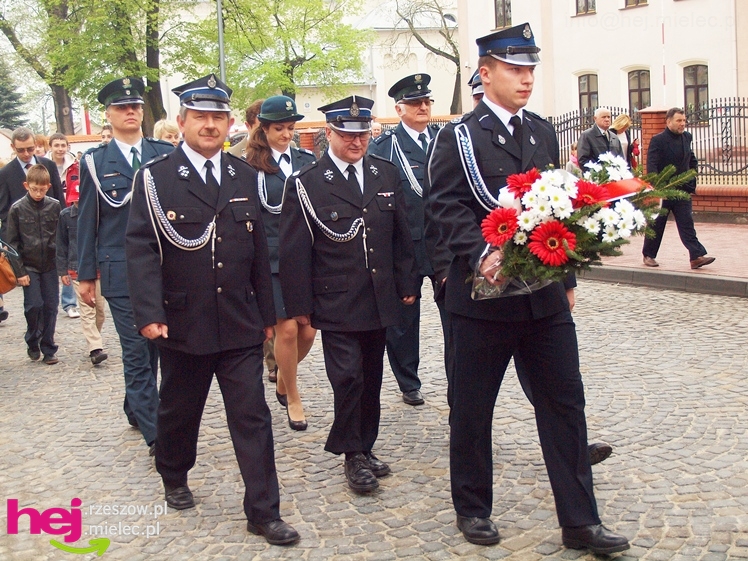 Mieleckie święto3 Maja obchodzone jak co roku. Msza, przemarsz, uroczystość pod pomnikiem