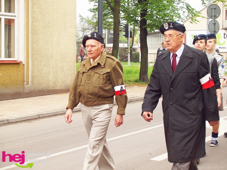 Mieleckie święto3 Maja obchodzone jak co roku. Msza, przemarsz, uroczystość pod pomnikiem