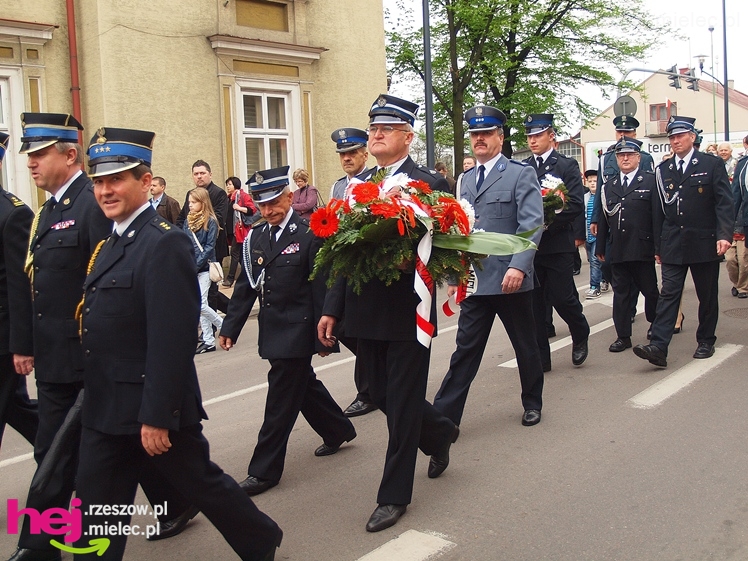 Mieleckie święto3 Maja obchodzone jak co roku. Msza, przemarsz, uroczystość pod pomnikiem
