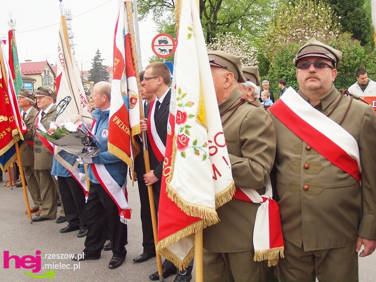 Mieleckie święto3 Maja obchodzone jak co roku. Msza, przemarsz, uroczystość pod pomnikiem