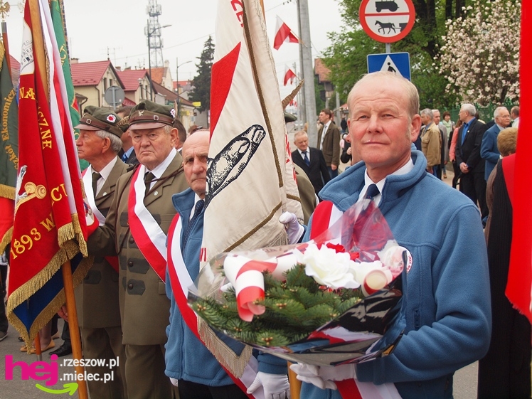 Mieleckie święto3 Maja obchodzone jak co roku. Msza, przemarsz, uroczystość pod pomnikiem