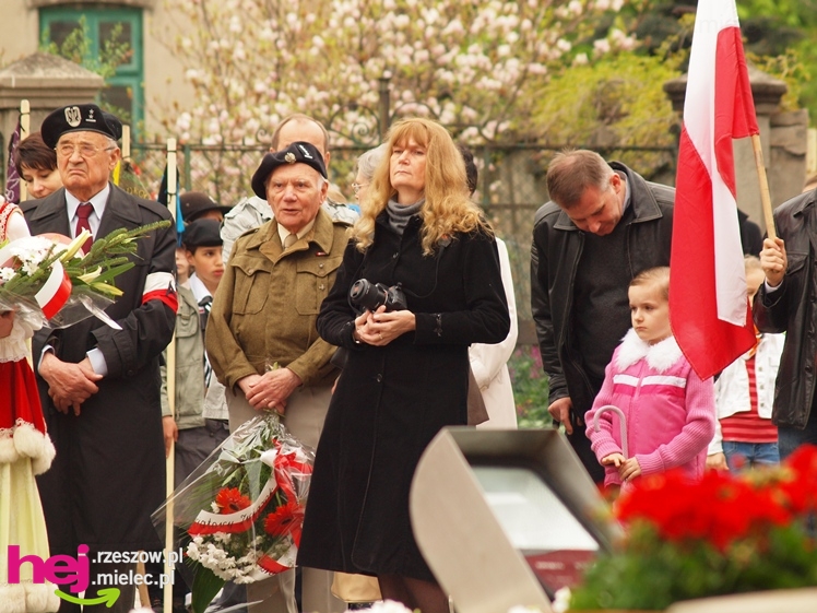 Mieleckie święto3 Maja obchodzone jak co roku. Msza, przemarsz, uroczystość pod pomnikiem