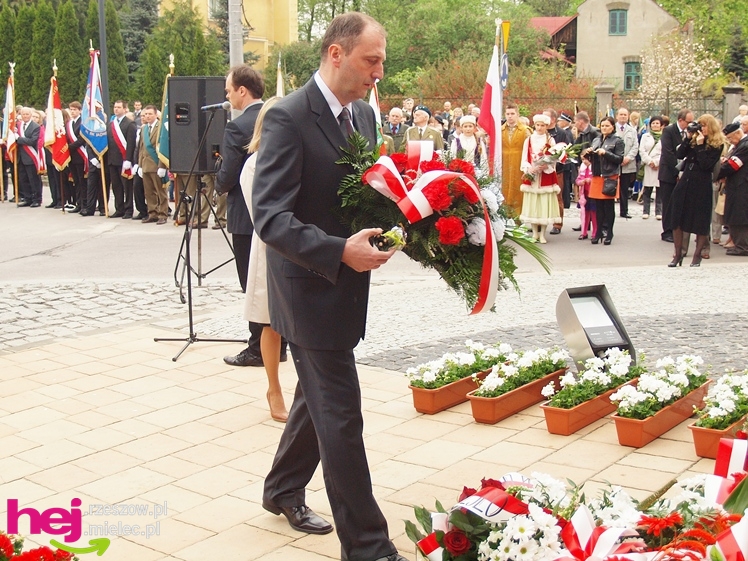 Mieleckie święto3 Maja obchodzone jak co roku. Msza, przemarsz, uroczystość pod pomnikiem