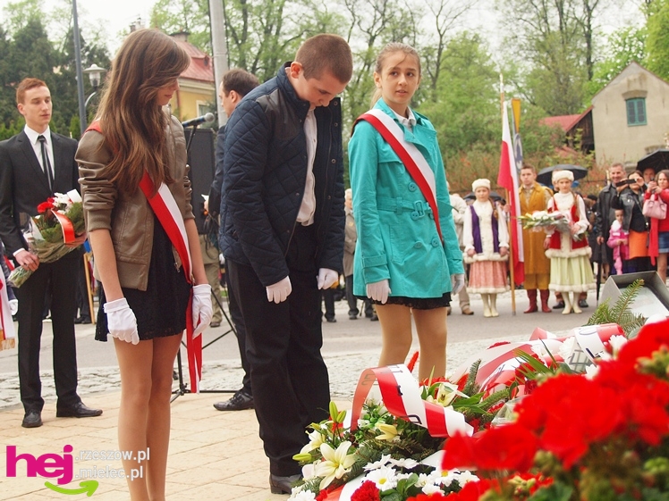 Mieleckie święto3 Maja obchodzone jak co roku. Msza, przemarsz, uroczystość pod pomnikiem