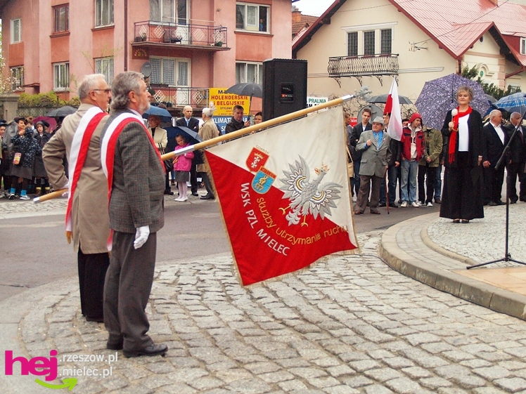 Mieleckie święto3 Maja obchodzone jak co roku. Msza, przemarsz, uroczystość pod pomnikiem
