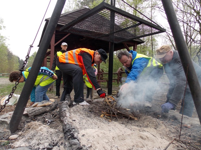 Pojechali śladami Wojciecha Lisa (1913-1948) i Andrzeja Kędziora  (1851-1938)