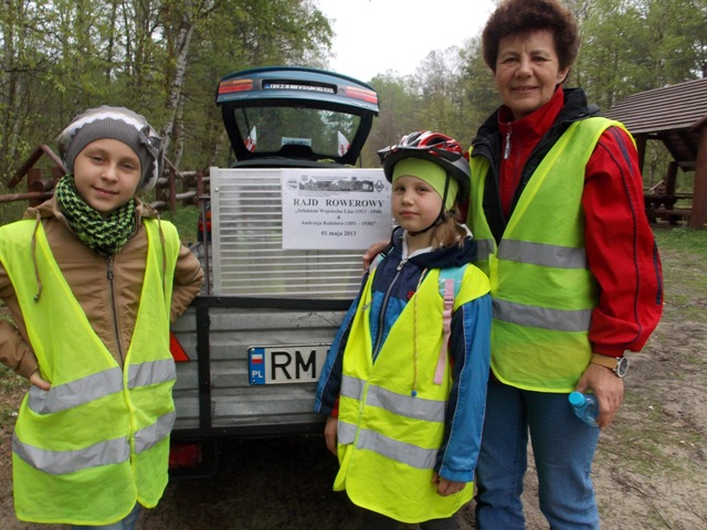 Pojechali śladami Wojciecha Lisa (1913-1948) i Andrzeja Kędziora  (1851-1938)
