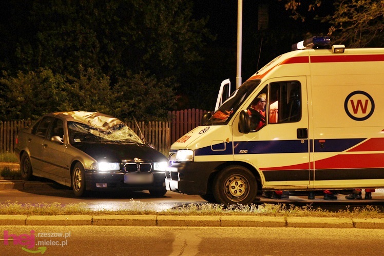Tragiczny wypadek na Al. Kwiatkowskiego w Mielcu. Nie żyje 52-letni mężczyzna