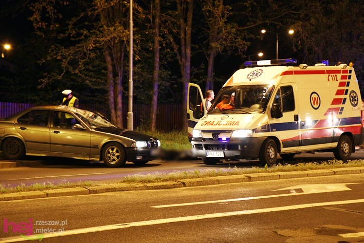 Tragiczny wypadek na Al. Kwiatkowskiego w Mielcu. Nie żyje 52-letni mężczyzna